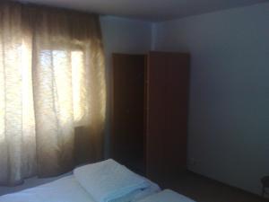 casa noastra vama veche