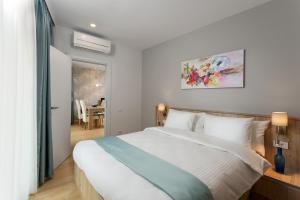 athina suites hotel
