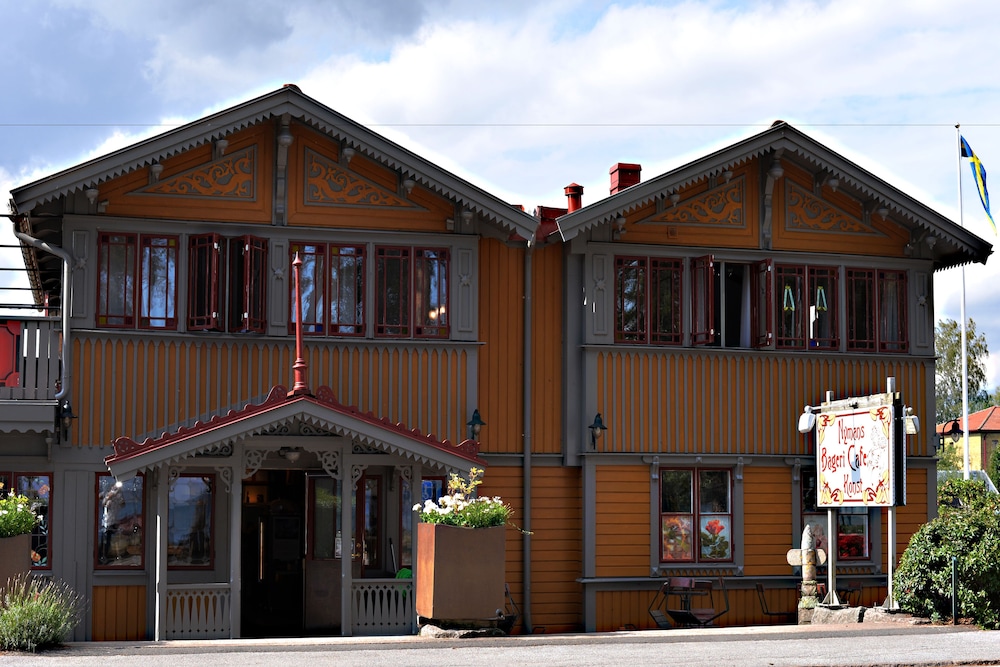 nymans bed and breakfast