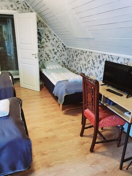 nymans bed and breakfast