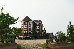 sea castle pension