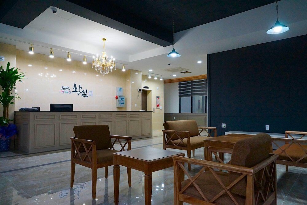 hwangsil tourist hotel