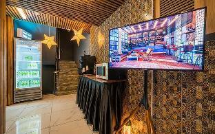 hotel the hit
