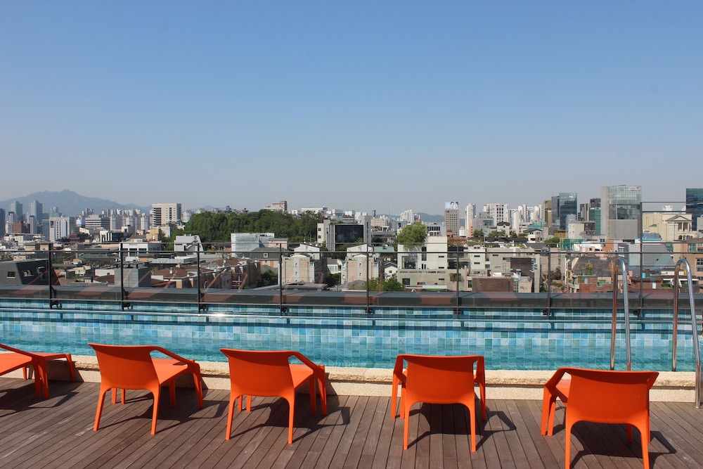 patio7 hotel