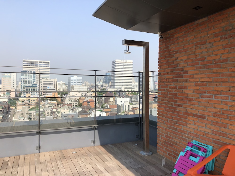 patio7 hotel