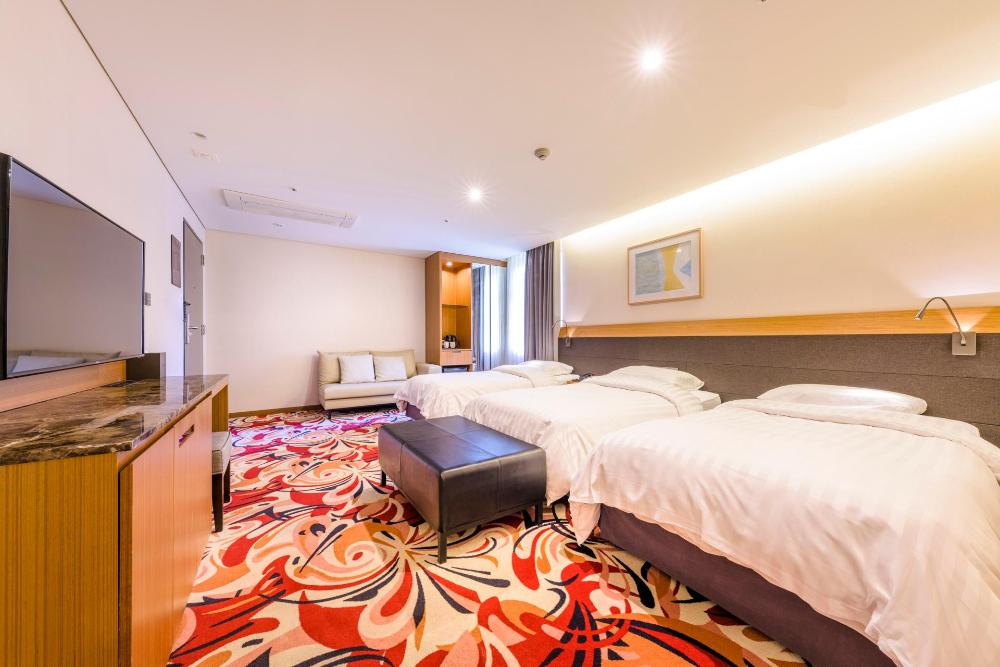 shin shin hotel cheonjiyeon