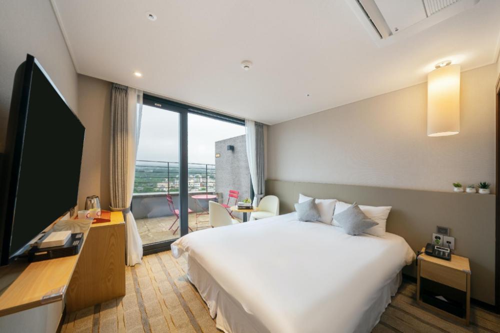 shin shin hotel cheonjiyeon