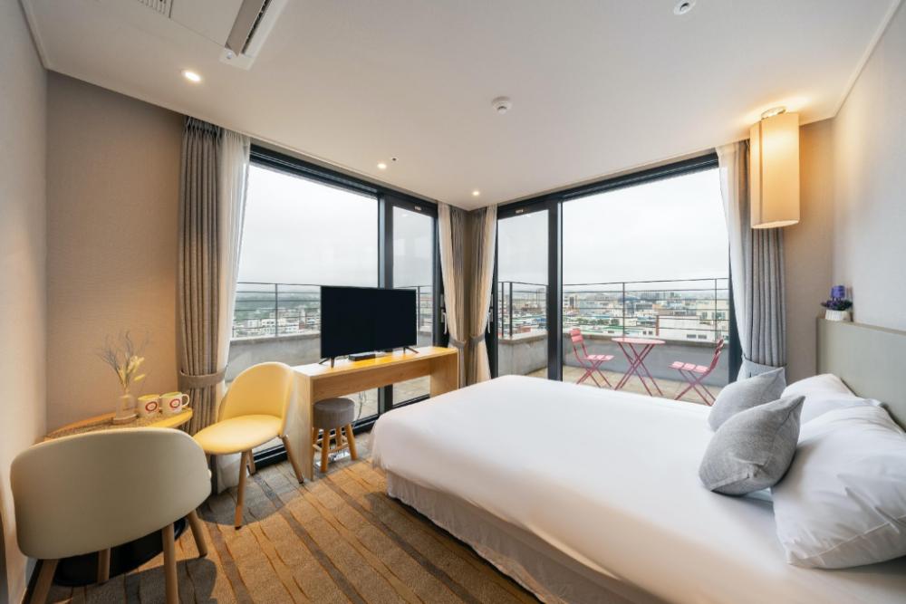 shin shin hotel cheonjiyeon