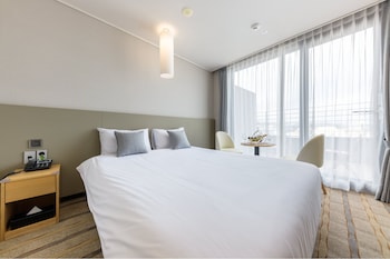 shin shin hotel cheonjiyeon