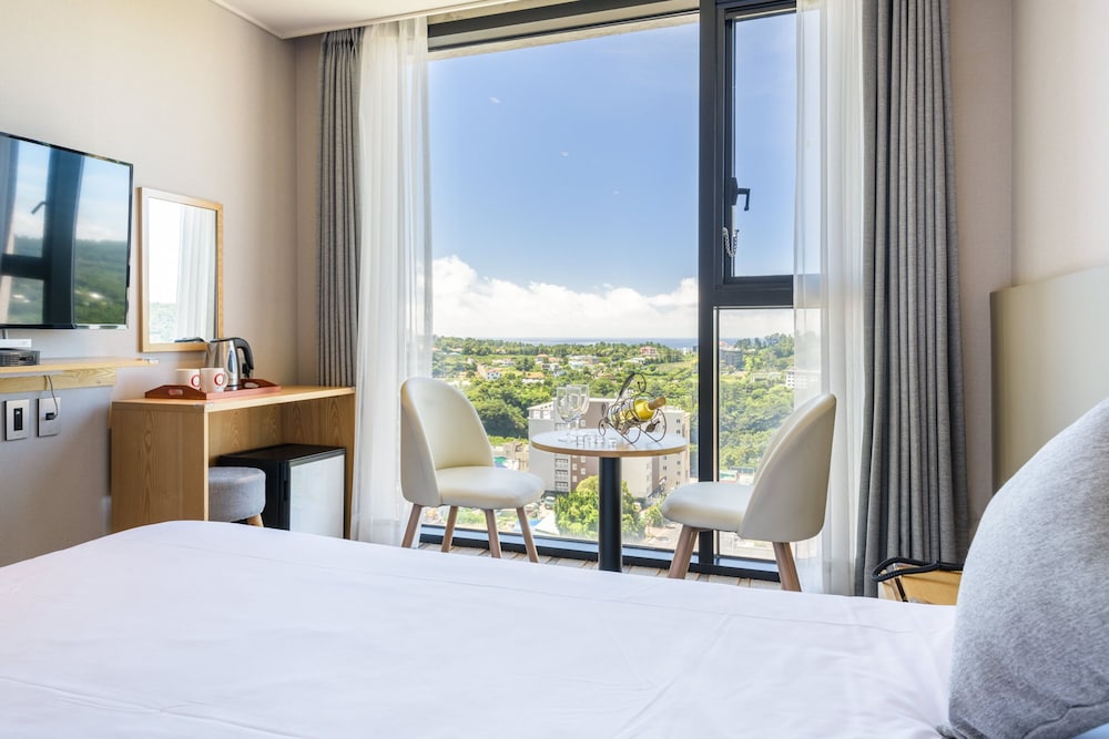 shin shin hotel cheonjiyeon