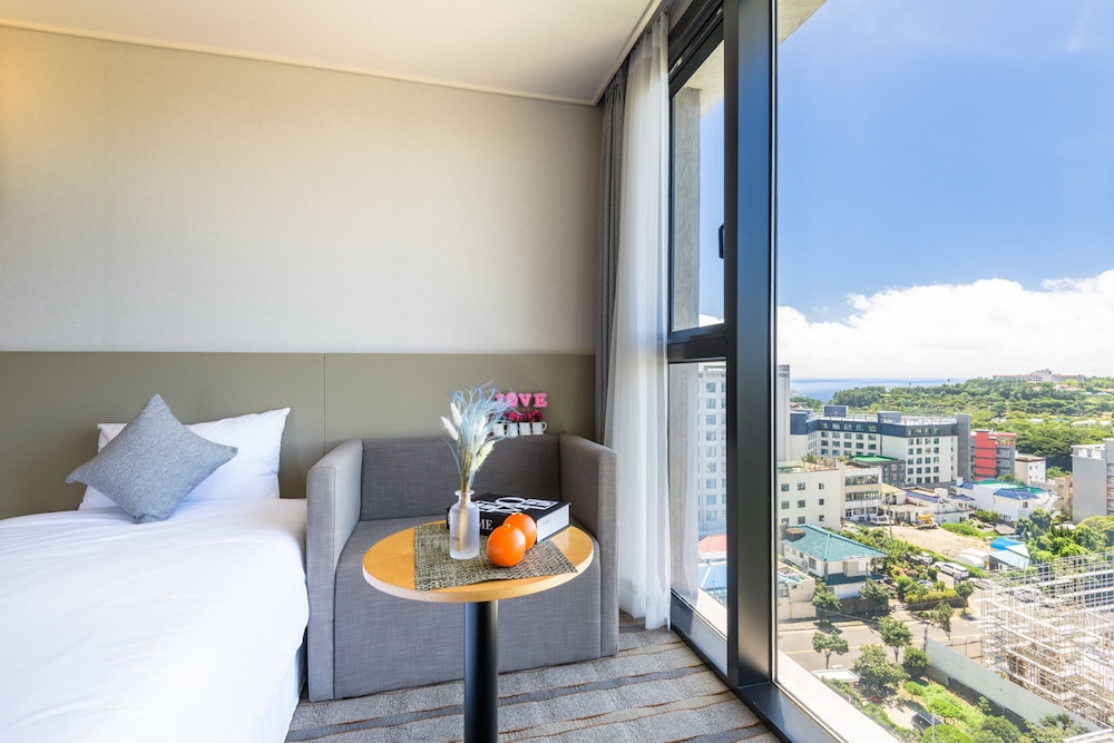 shin shin hotel cheonjiyeon