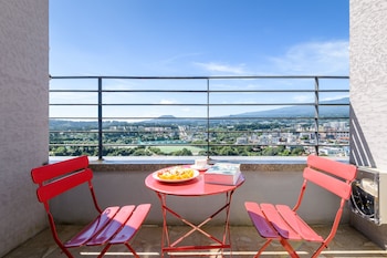 shin shin hotel cheonjiyeon