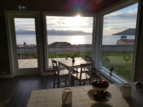 grenivik guesthouse