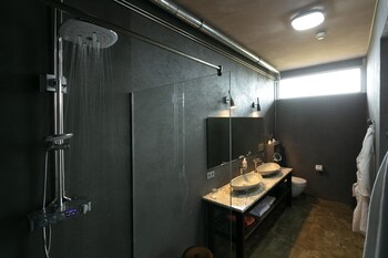 360 hotel and thermal baths