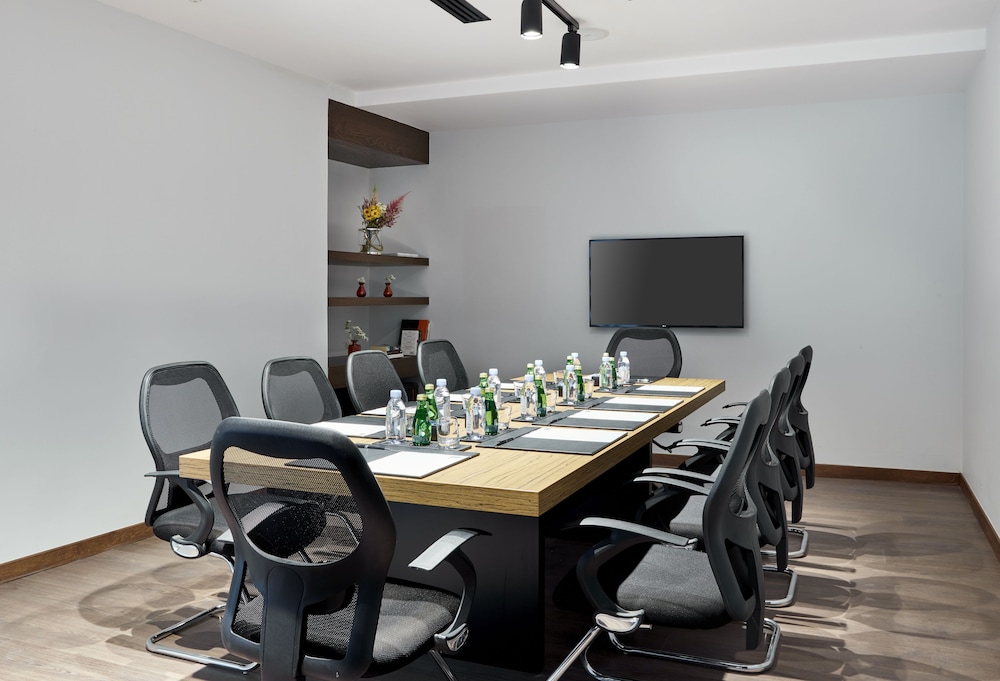 staybridge suites doha lusail an ihg hotel