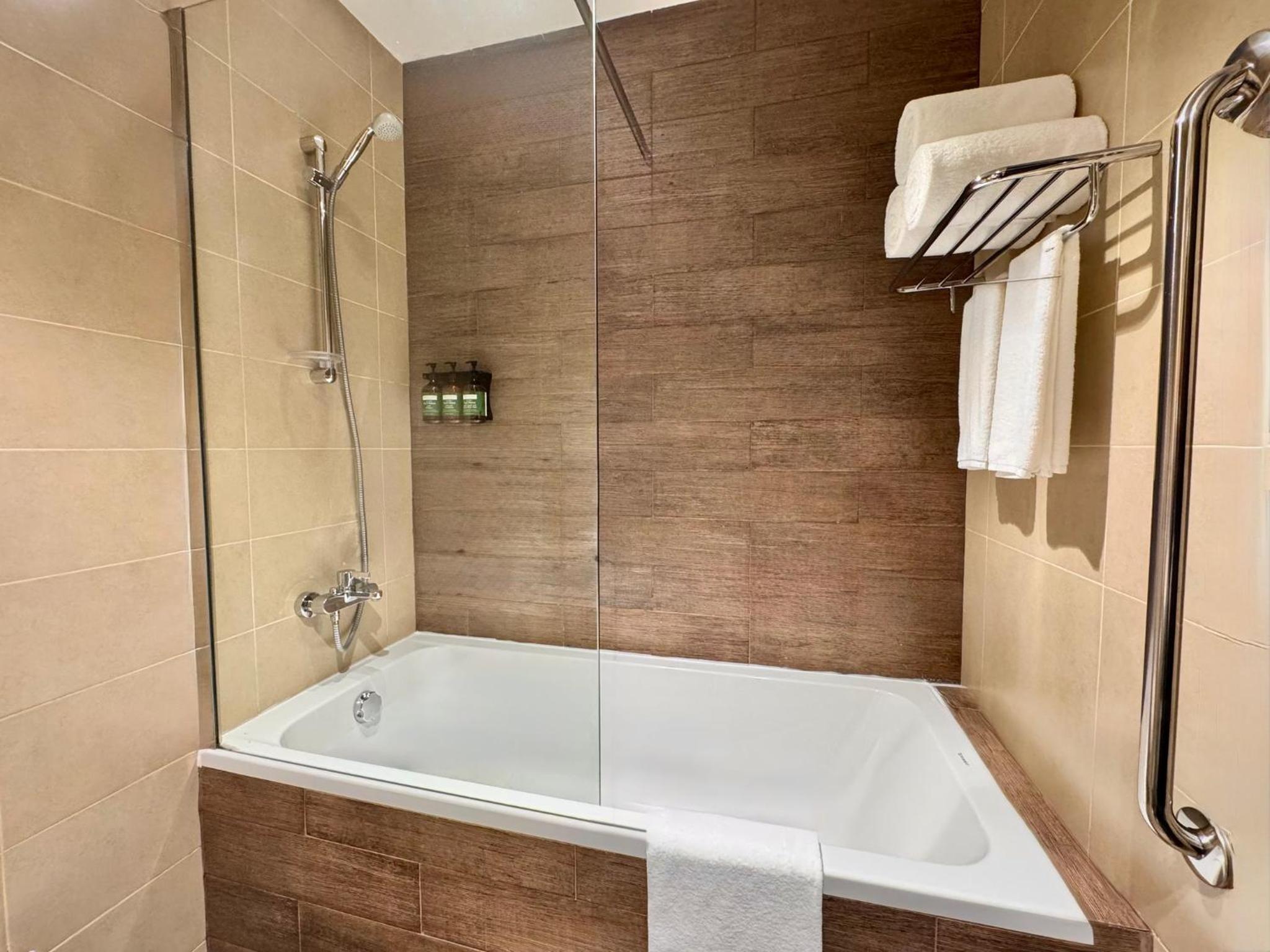 staybridge suites doha lusail an ihg hotel