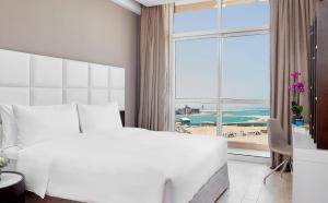 Staybridge Suites Doha Lusail, An Ihg Hotel,Doha>>Al Rayyan,4 star