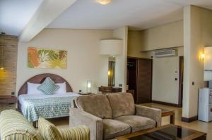 taarifa suites by dunhill serviced apartments