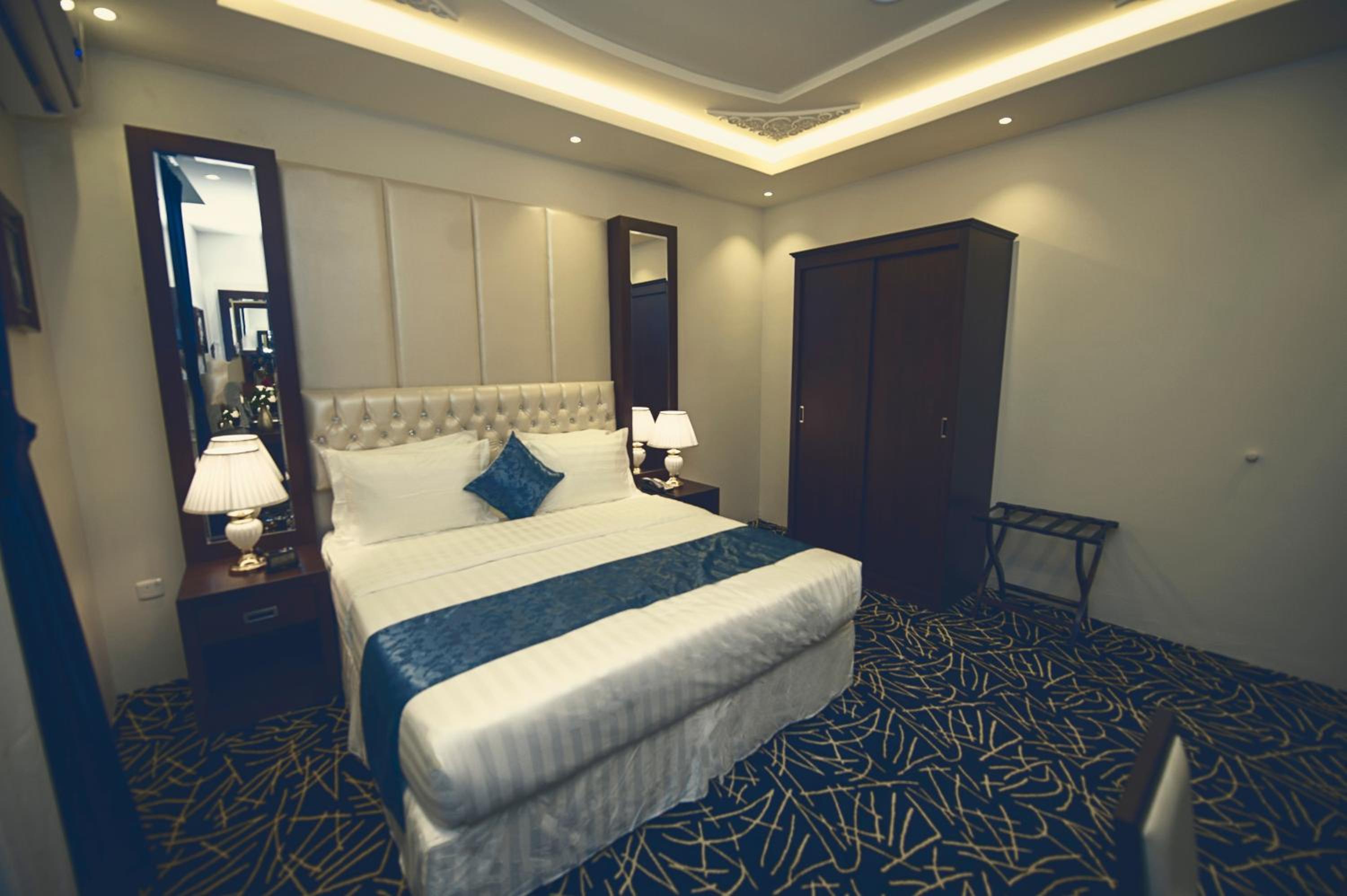rest night hotel apartments wadi al dawasir