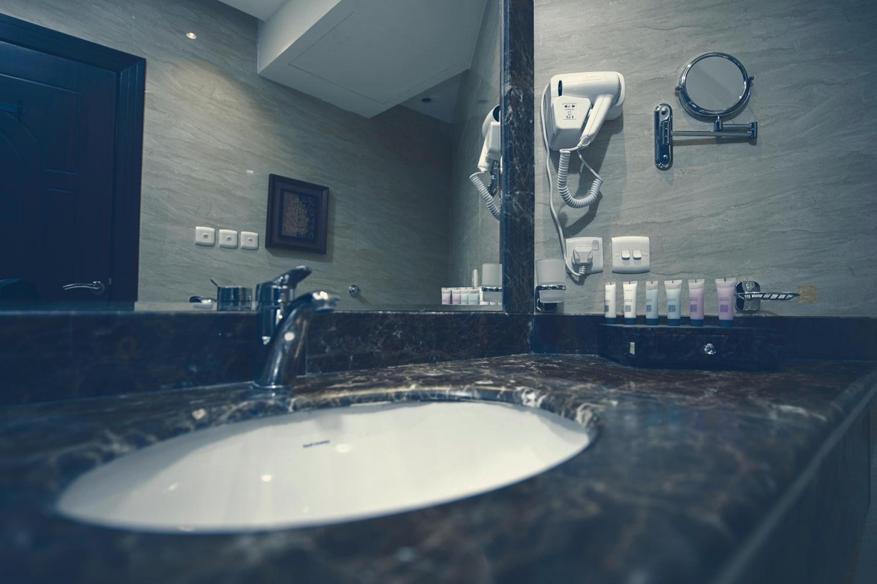 rest night hotel apartments wadi al dawasir