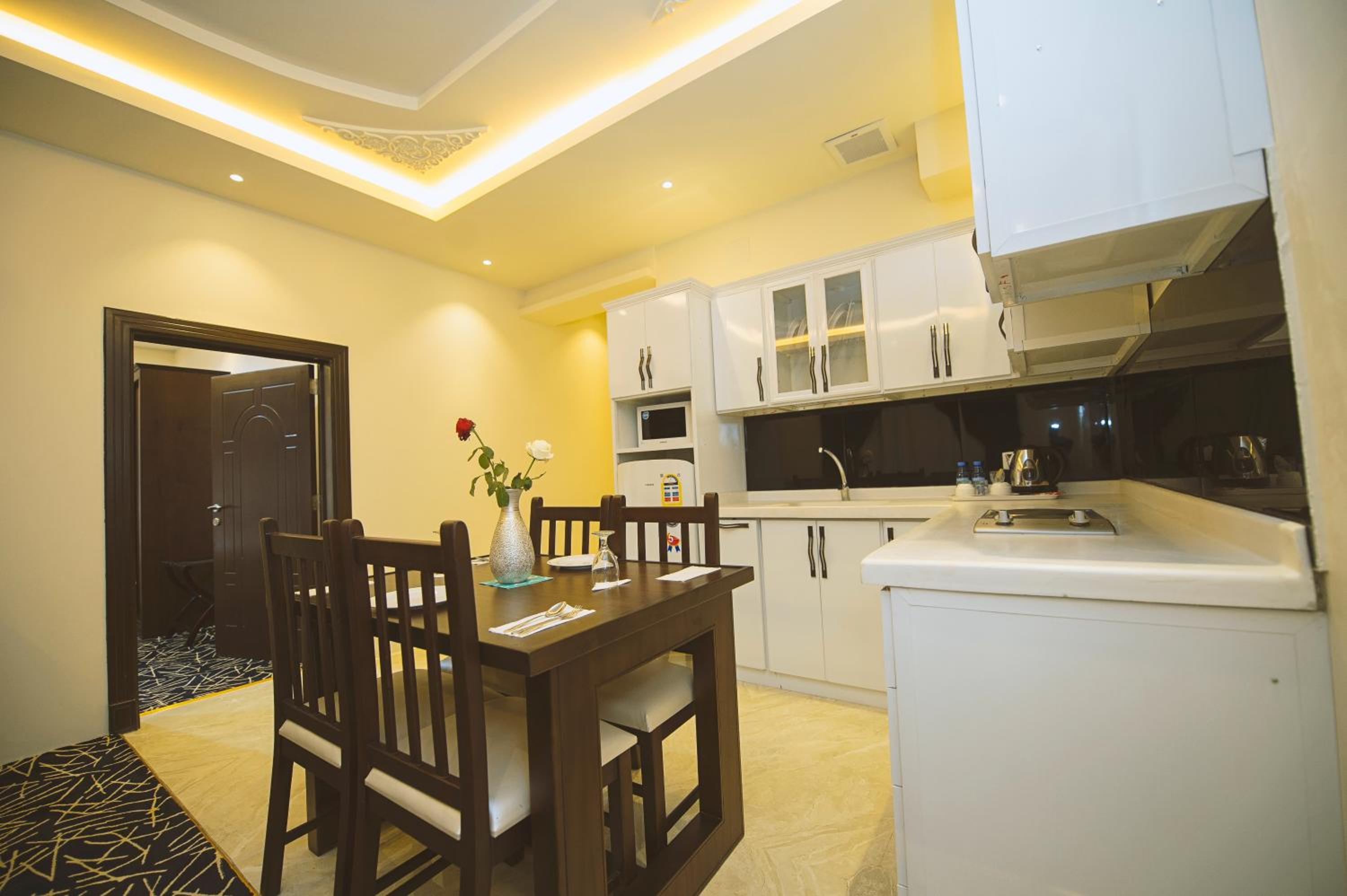 rest night hotel apartments wadi al dawasir