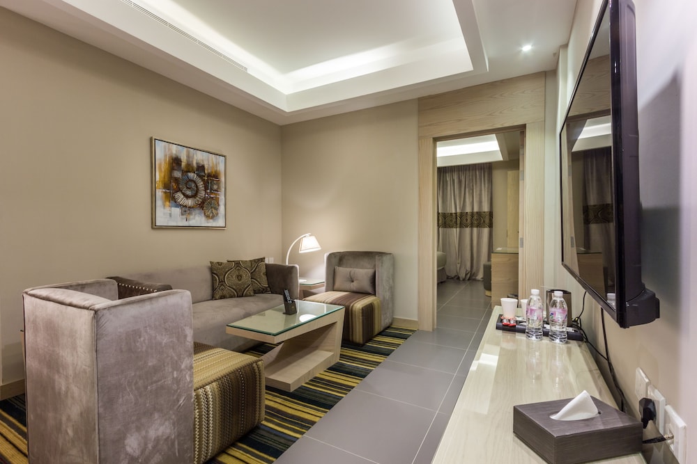 ewaa express hotel al hamra