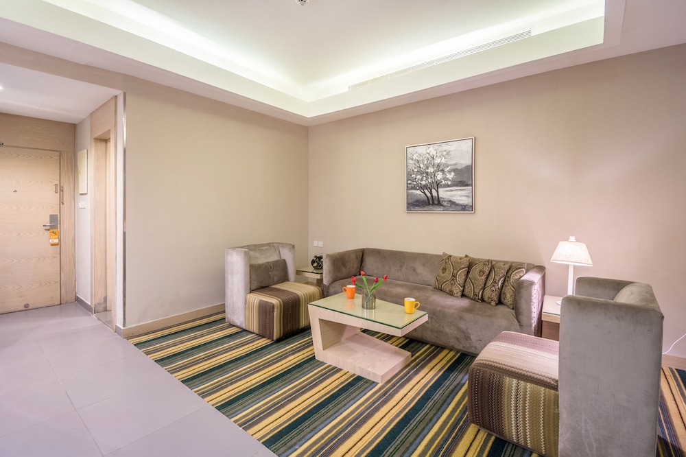ewaa express hotel al hamra