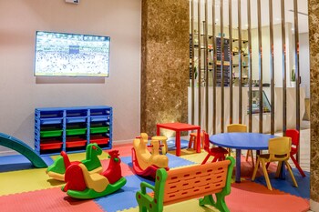 ewaa express hotel al hamra