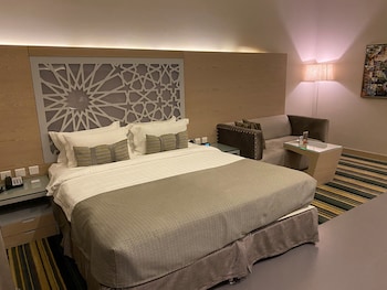 ewaa express hotel al hamra