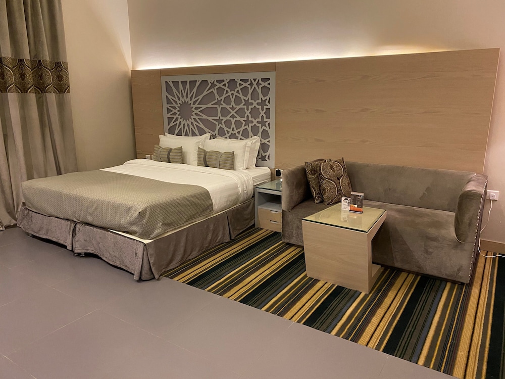 ewaa express hotel al hamra