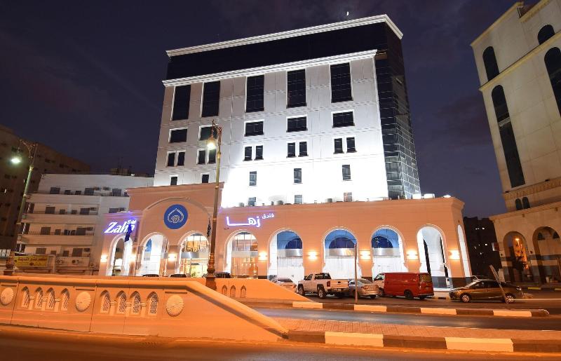 zaha al munawara hotel