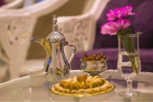 al makan 107 hotel by al azmy
