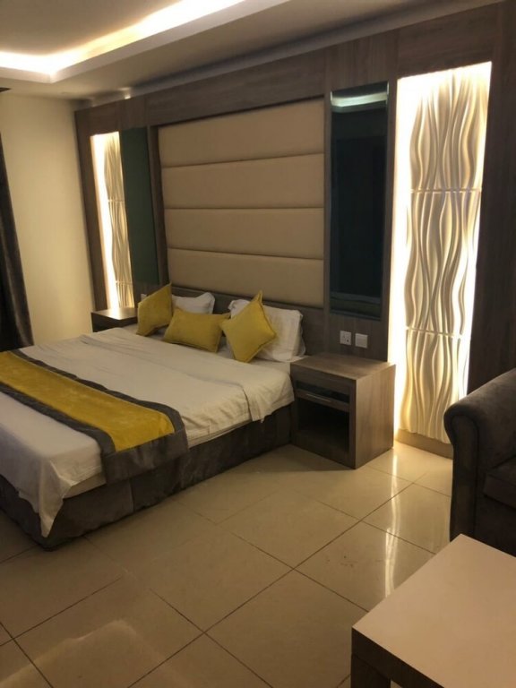 al makan 107 hotel by al azmy