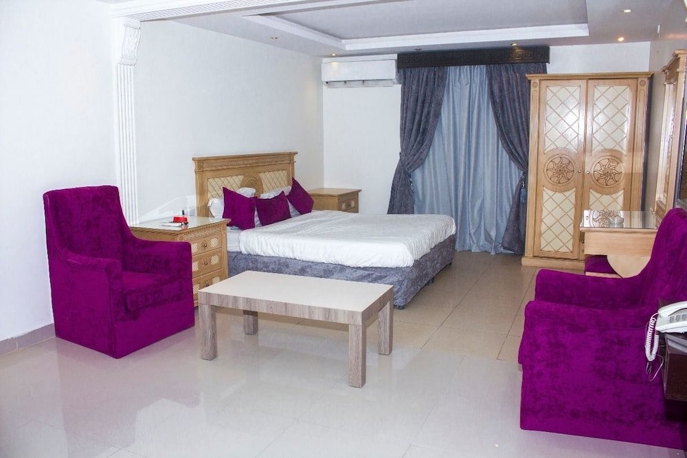 al makan 107 hotel by al azmy
