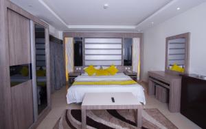 al makan 107 hotel by al azmy