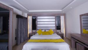 al makan 107 hotel by al azmy