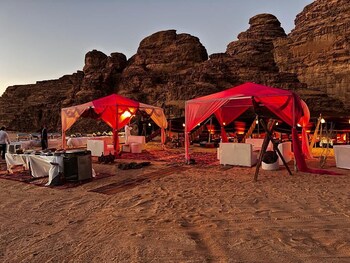 mazayen rum camp
