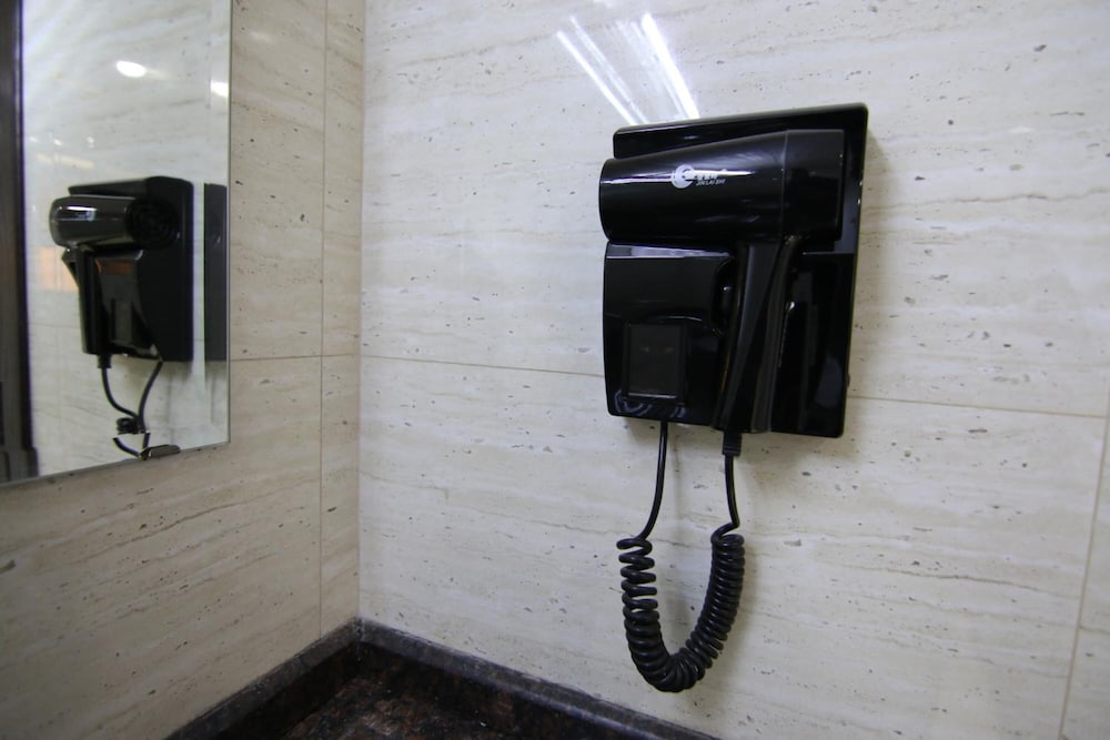qaser alsultan hotel suites
