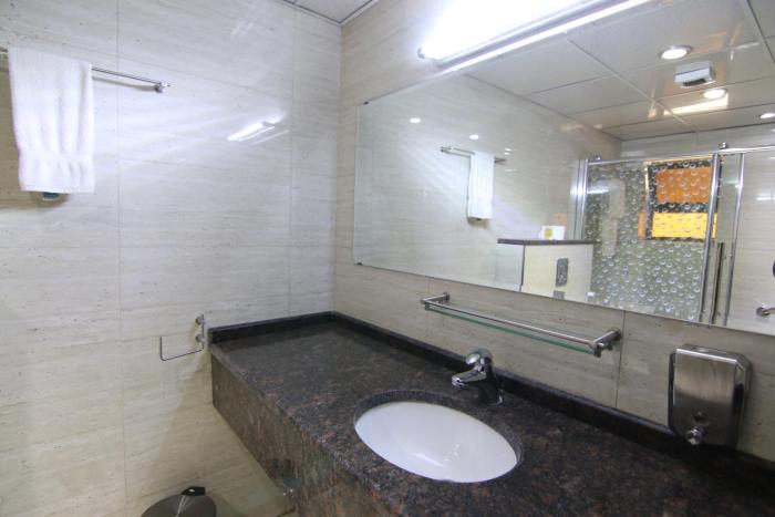 qaser alsultan hotel suites