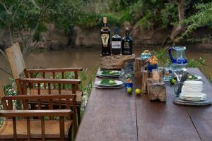 olengoti safari camp east africa camps