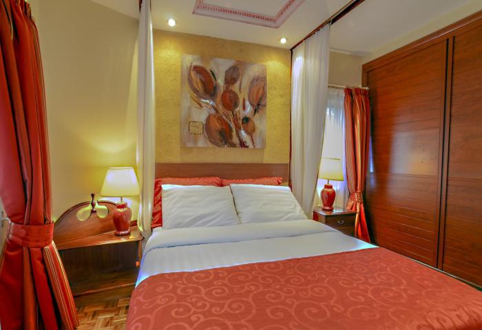 mimosa court apartments