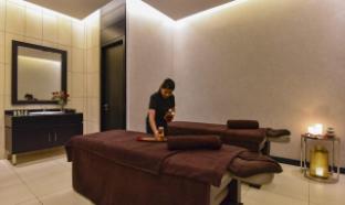 fraser suites muscat