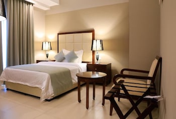 muscat inn hotel