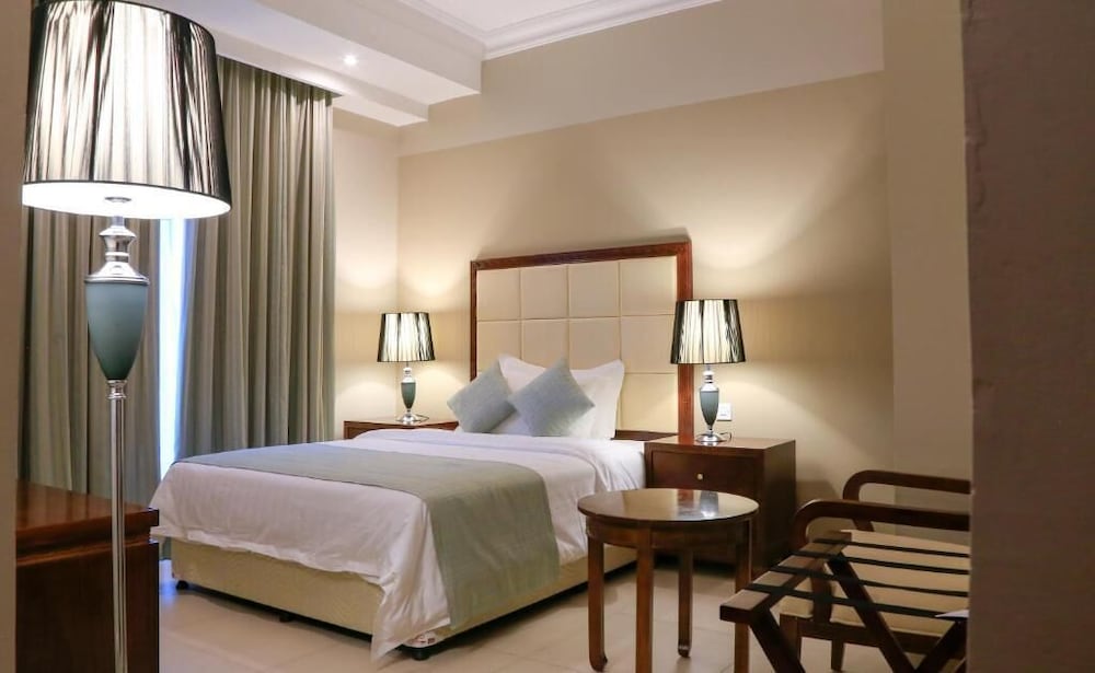 muscat inn hotel