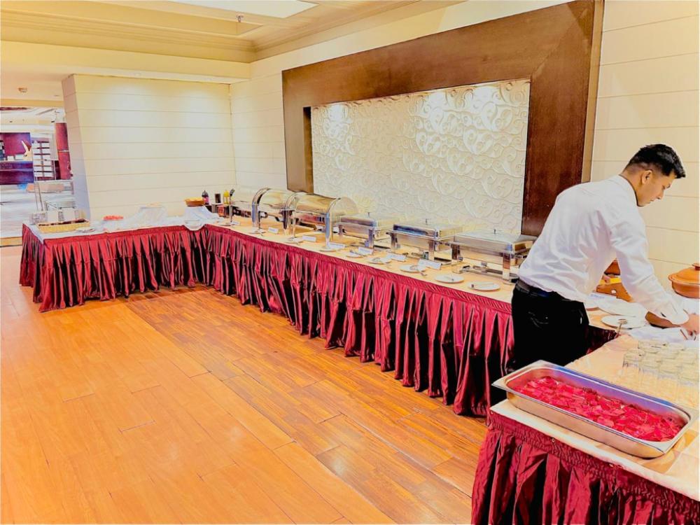 j5 hotels bur dubai