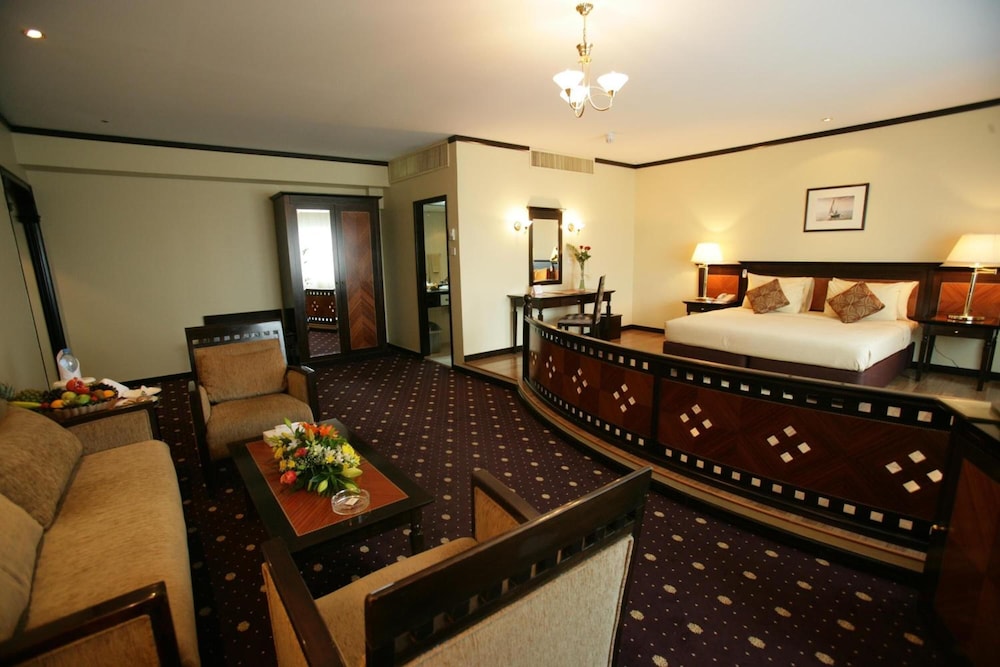 j5 hotels bur dubai