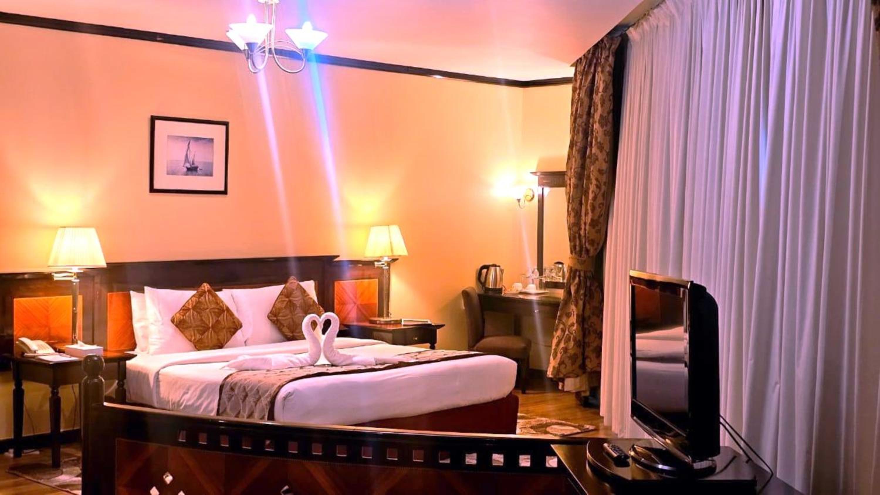 j5 hotels bur dubai
