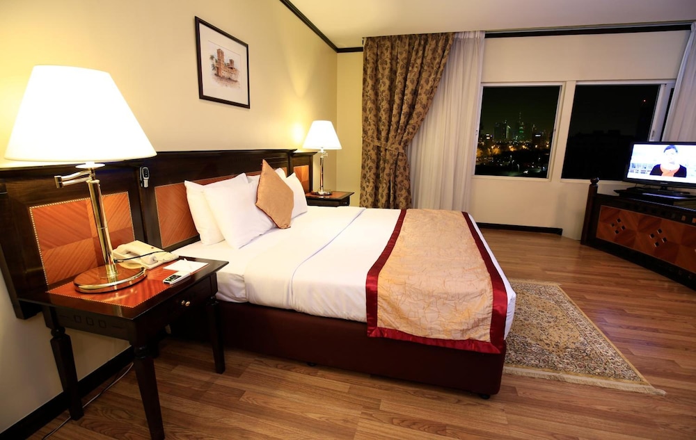 j5 hotels bur dubai