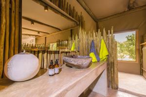 Leopard Plains,Motopi>>Maun,4 star