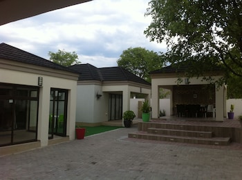 lediba guest lodge